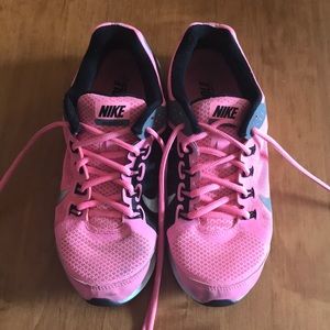 Nike women’s fitsole running sneakers